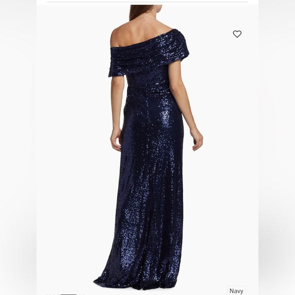 NWT Elegant off the shoulder gown - Picture 5 of 6